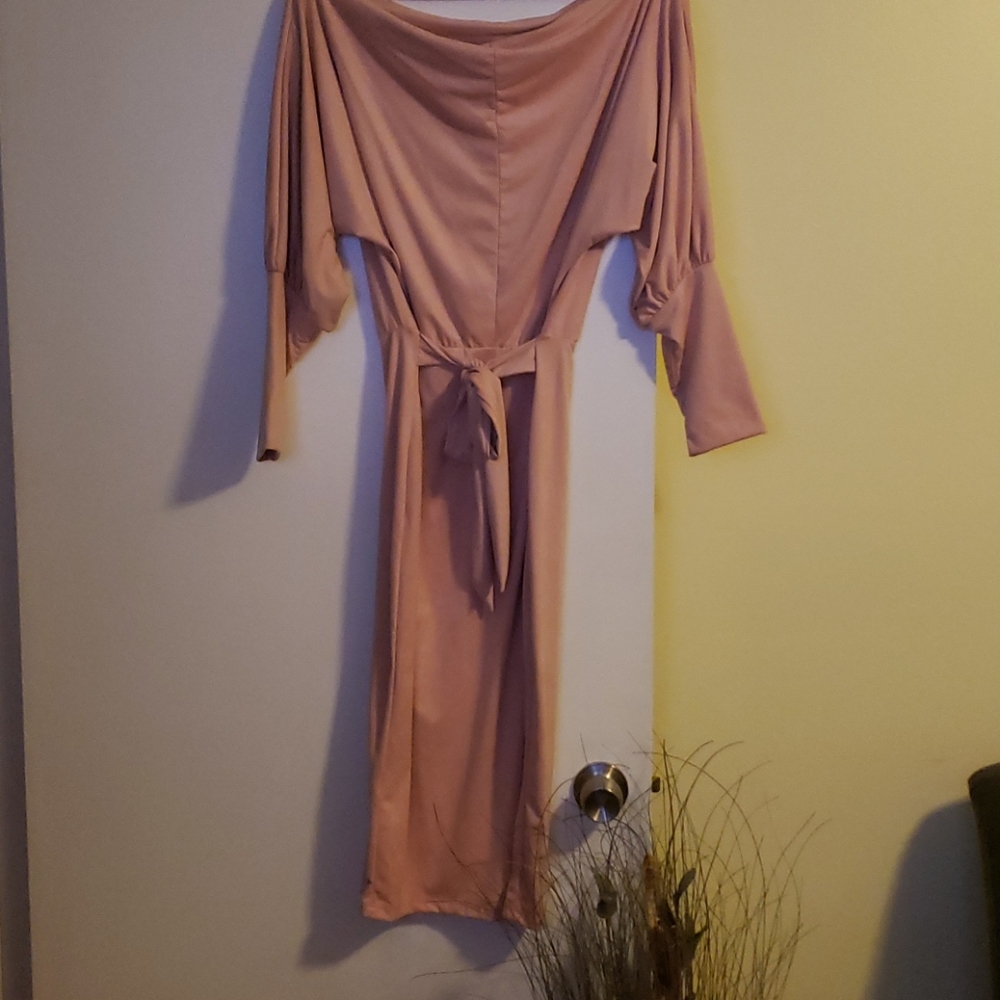 Dress - Picture 2 of 2